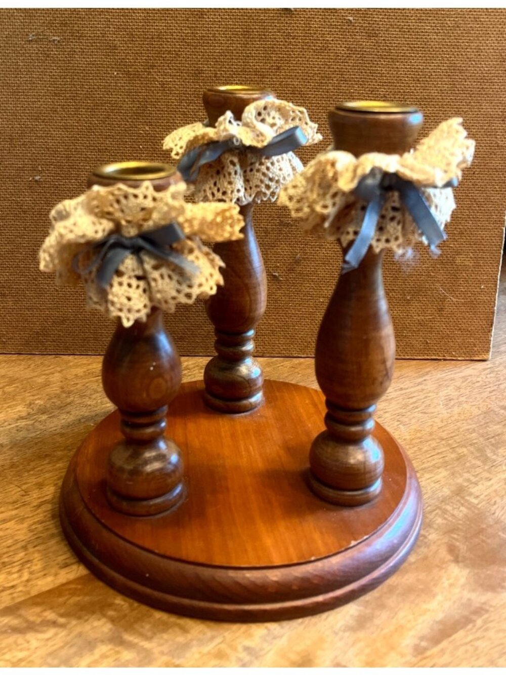 Vtg Wooden Triple Candlestick Holder Lace Doilies Blue Ribbon Accents Cottagecor